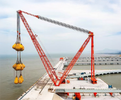 Direk Vinç (Derrick Crane)